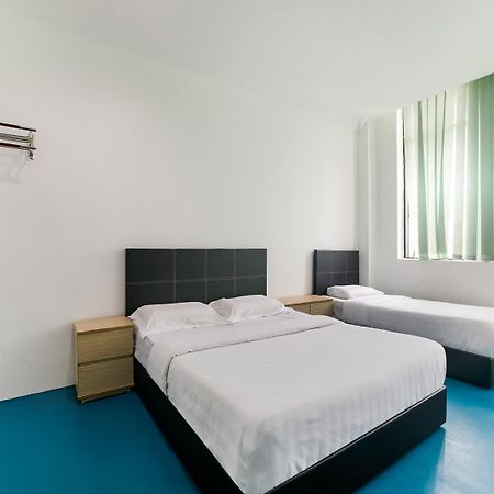 Spot On 89726 Capsule Inn Kota Kinabalu Eksteriør billede