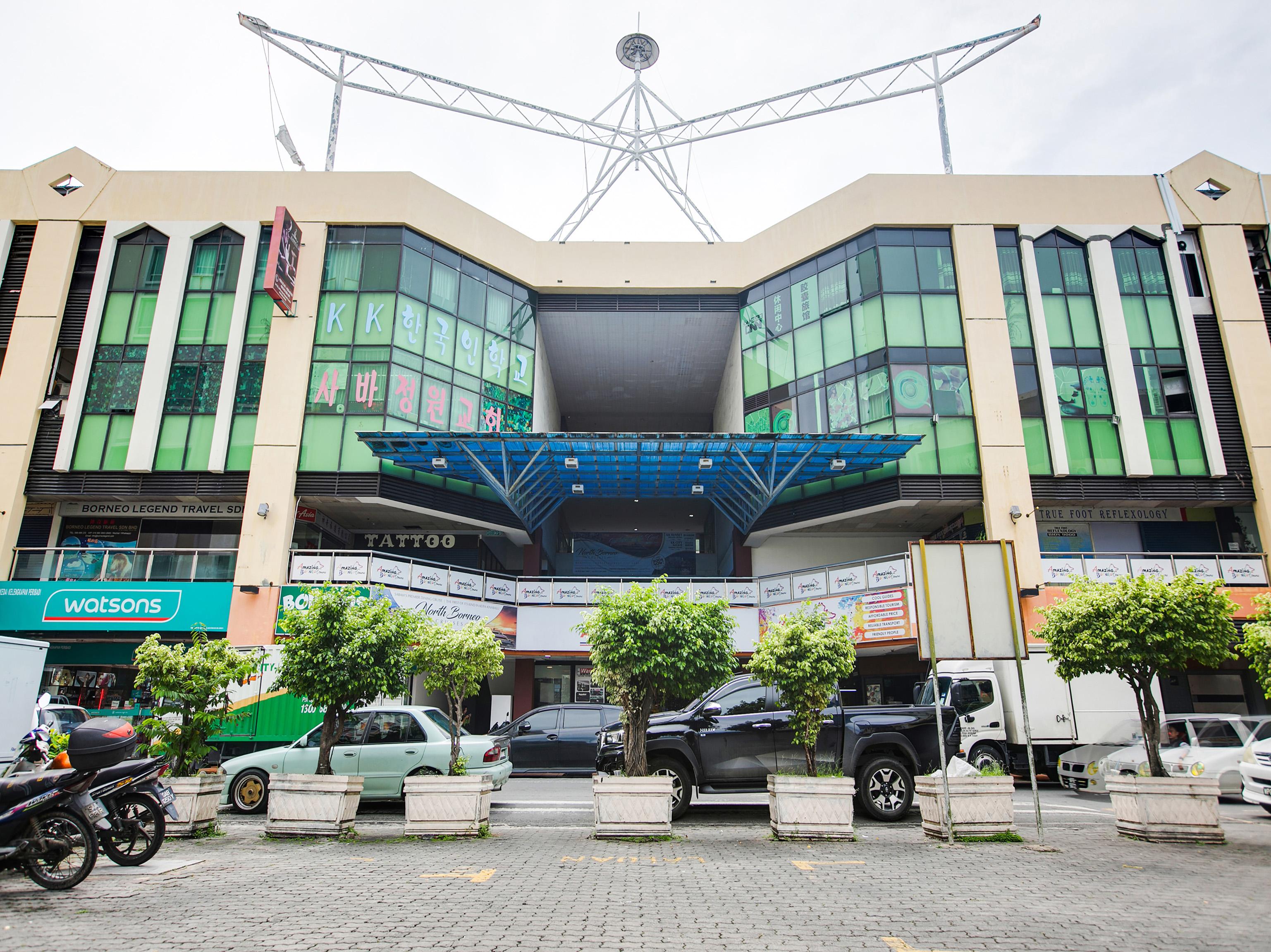 Spot On 89726 Capsule Inn Kota Kinabalu Eksteriør billede
