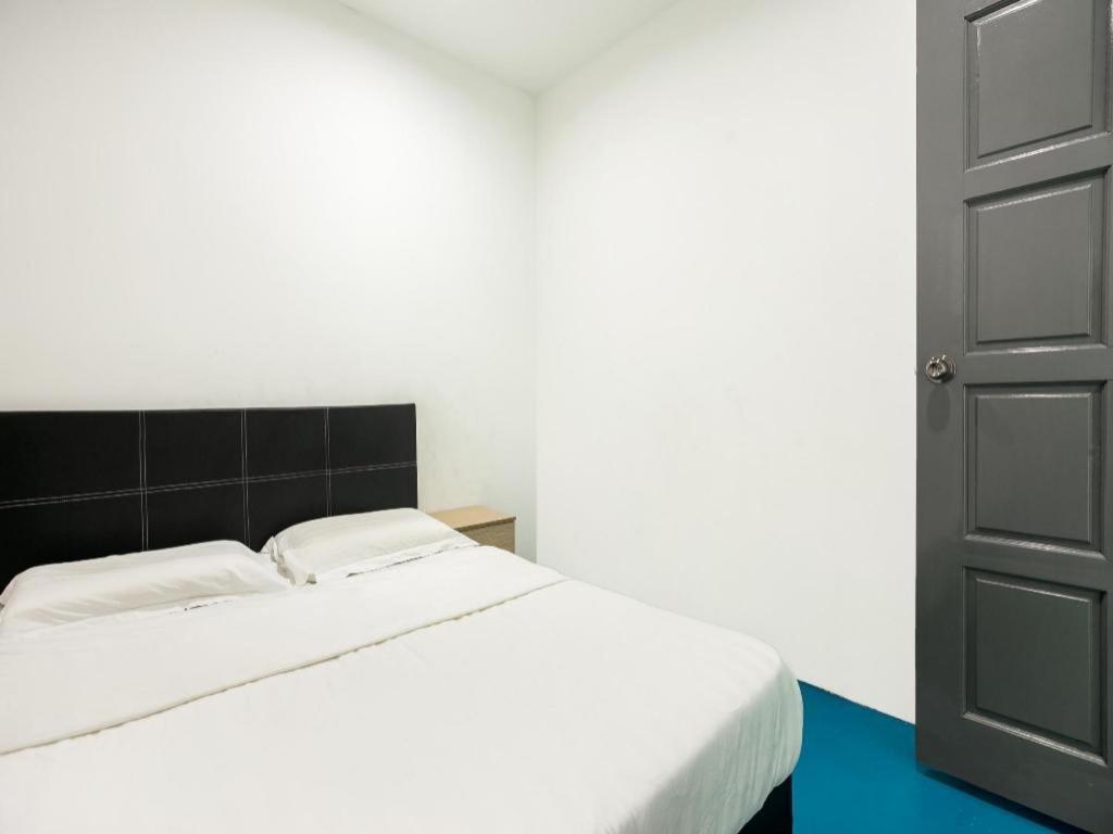 Spot On 89726 Capsule Inn Kota Kinabalu Eksteriør billede