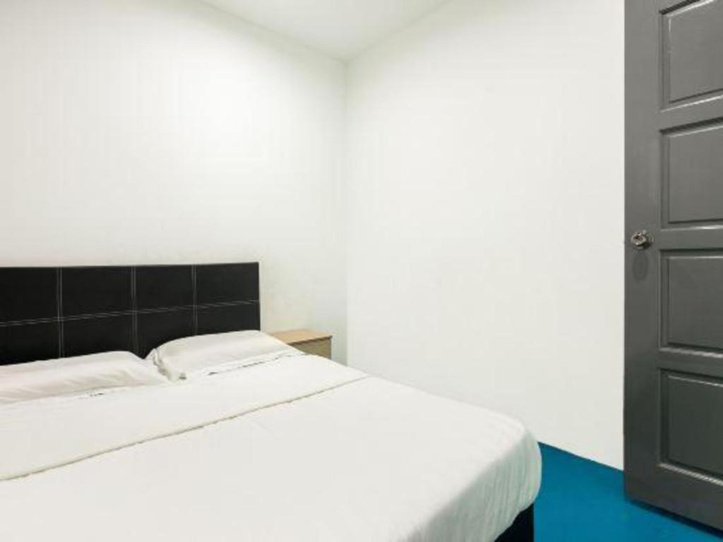 Spot On 89726 Capsule Inn Kota Kinabalu Eksteriør billede