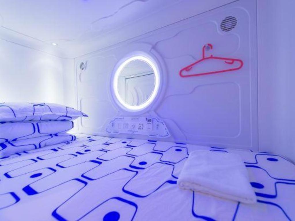 Spot On 89726 Capsule Inn Kota Kinabalu Eksteriør billede