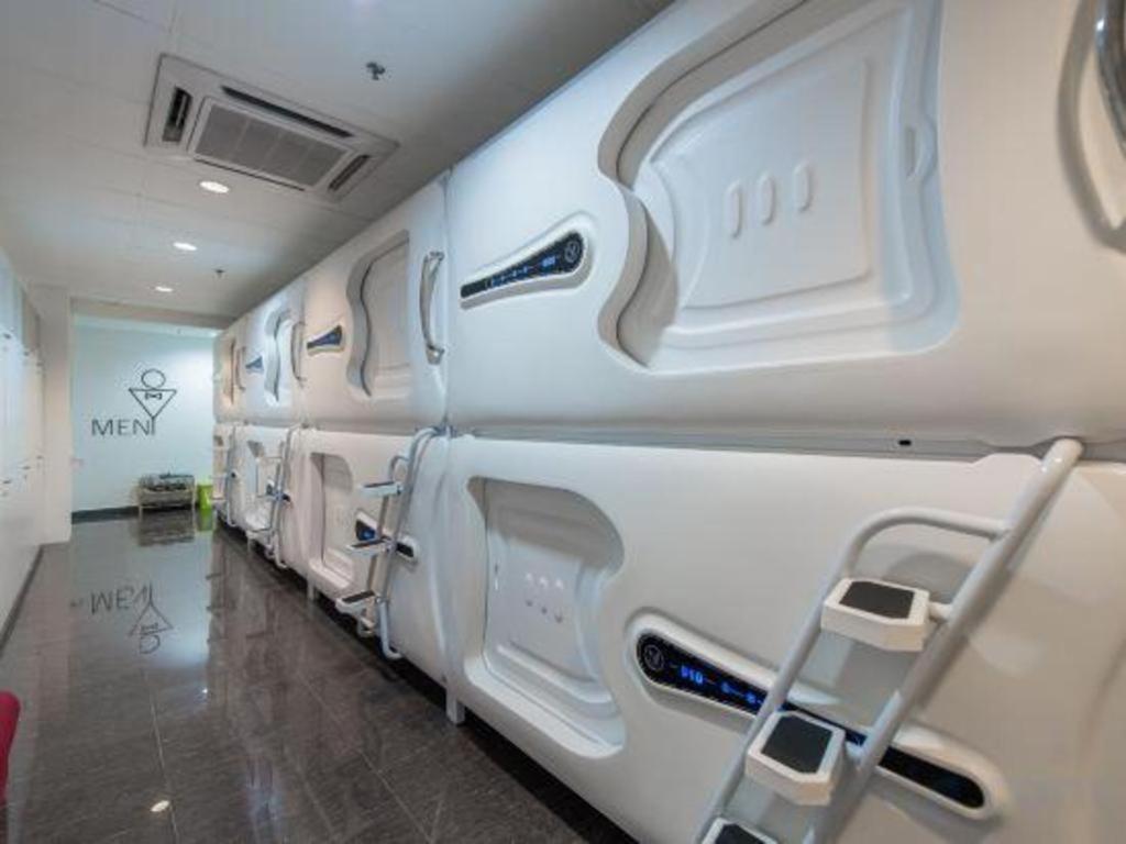 Spot On 89726 Capsule Inn Kota Kinabalu Eksteriør billede