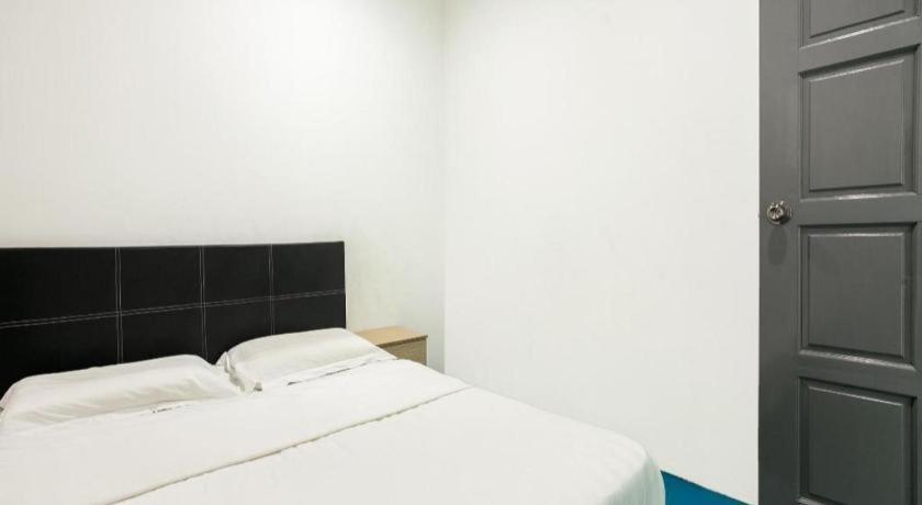 Spot On 89726 Capsule Inn Kota Kinabalu Eksteriør billede