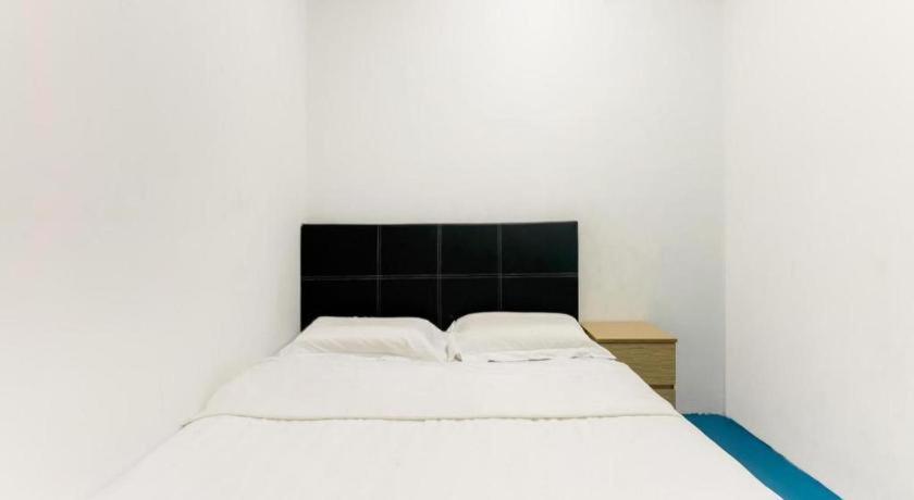 Spot On 89726 Capsule Inn Kota Kinabalu Eksteriør billede